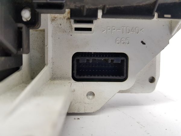 Tacho Kombiinstrument Toyota Yaris 83800-0DJ00 838000DJ00 26446