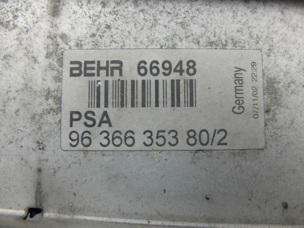 Laderluftkühler   Citroen Peugeot 9636635380 66948 Behr 10924