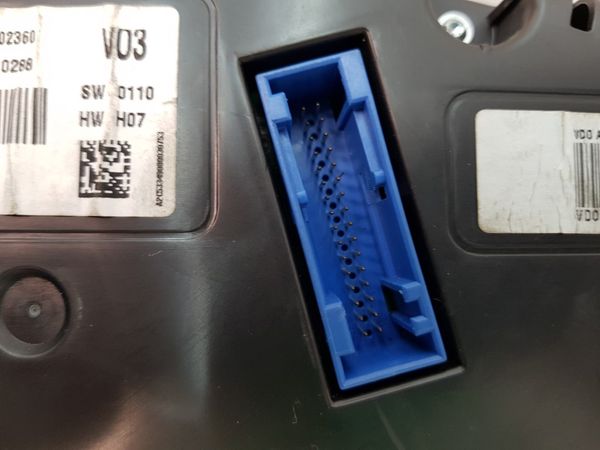 Tacho Kombiinstrument  Seat Ibiza 6J0920801A 6086