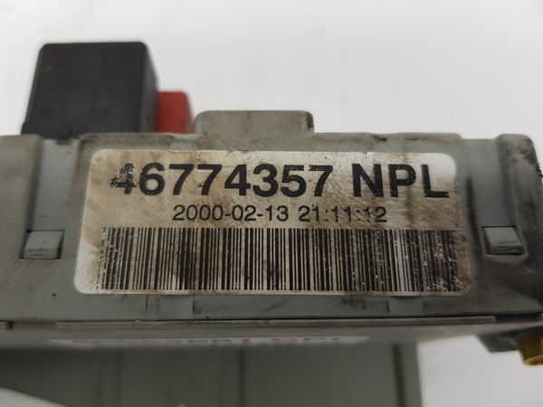 Sicherungskasten Relaiskasten Fiat 46774357 NPL 46552681 CPL Delphi