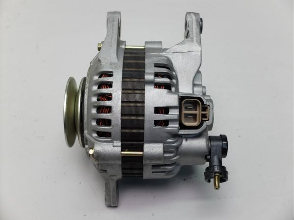 Lichtmaschine Generator Mazda KIA B675-18-300AT