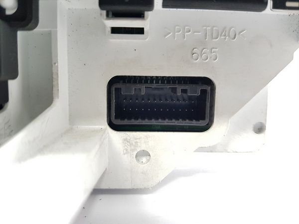 Tacho Kombiinstrument  Toyota Yaris 83800-0DJ00 838000DJ00 17581