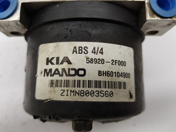 Abs-Pumpe Kia Cerato 58920-2F000 95600-2F000 Mando