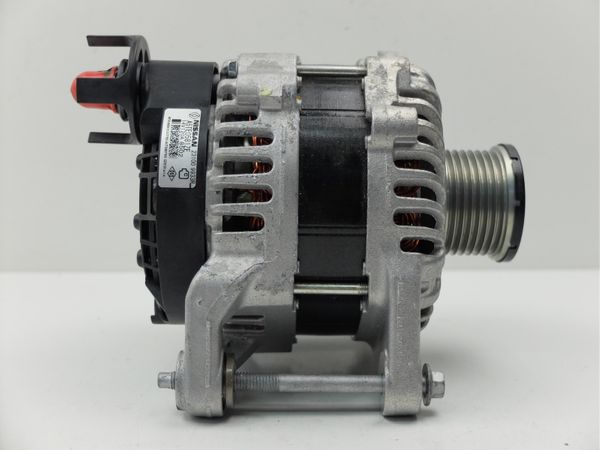 Lichtmaschine Generator   1,3 TCE Scenic 4 231009933R Renault Nissan 0km