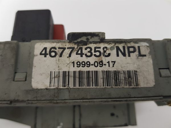 Sicherungskasten Relaiskasten Fiat 46774358 NPL 46774361 CPL Delphi