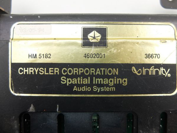 Audioverstärker Chrysler Vision 4602001 HM5182 Infinity