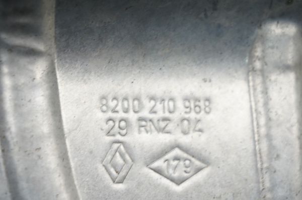 Krümmergehäuse 8200210968 Renault 1.8 2.0 16v 