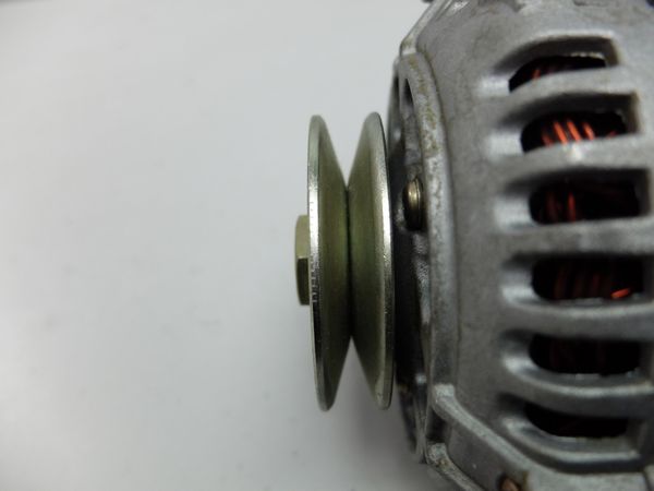 Lichtmaschine Generator Mazda KIA B675-18-300AT