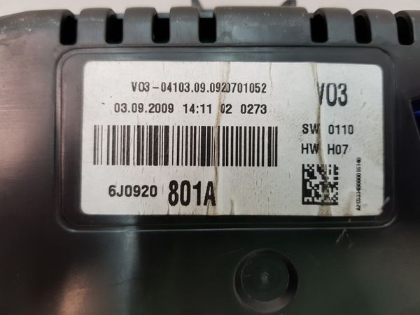 Tacho Kombiinstrument  Seat Ibiza 6J0920801A 6090