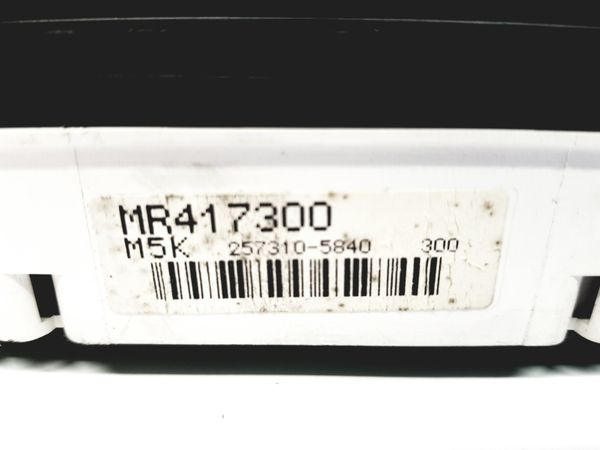 Tacho Kombiinstrument Mitsubishi Pajero MR417300 30010